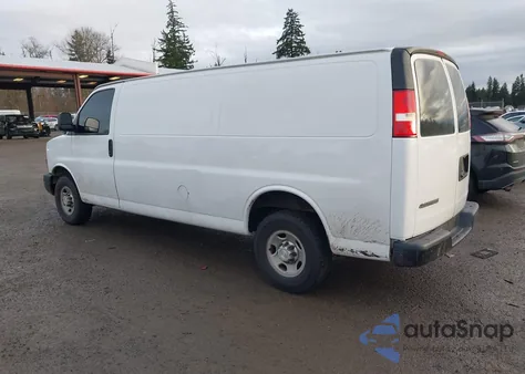 2018 Chevrolet Express 2500 Work Van z USA, uszkodzony, nr VIN 1GCWGBFP7J1254001